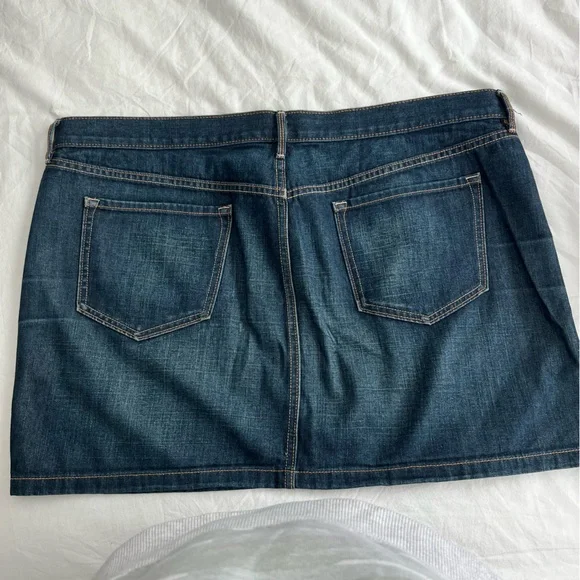 Old Navy Denim skirt size 16 - Picture 2 of 3